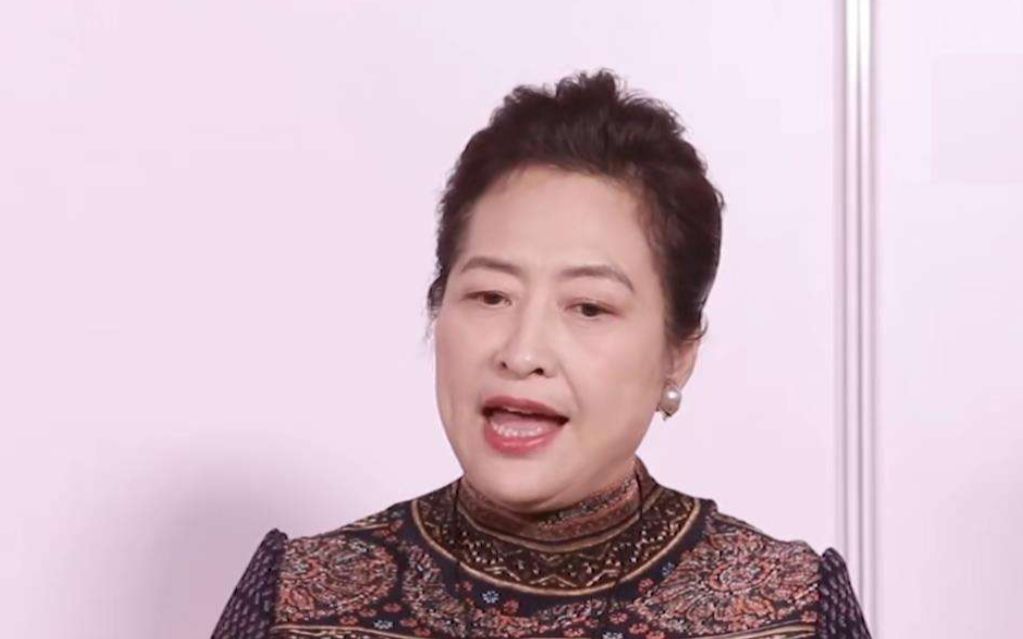 61歲許娣的老公原來是我們最熟悉的男演員戲裡戲外皆是夫妻