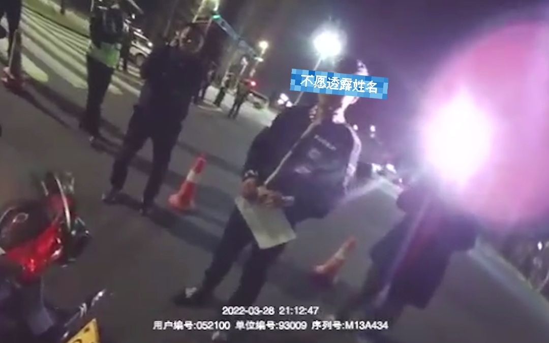 网友举报摩托车“炸街党”深夜扰民,荆州交警:安排!严惩!哔哩哔哩bilibili