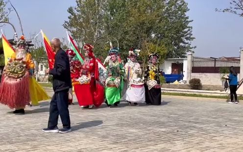 【农村大席】竹马(邳州跑竹马),也叫“跑马灯”“活马”“竹马灯”,流传于江苏省邳州市的传统舞蹈,国家级非物质文化遗产之一.哔哩哔哩bilibili