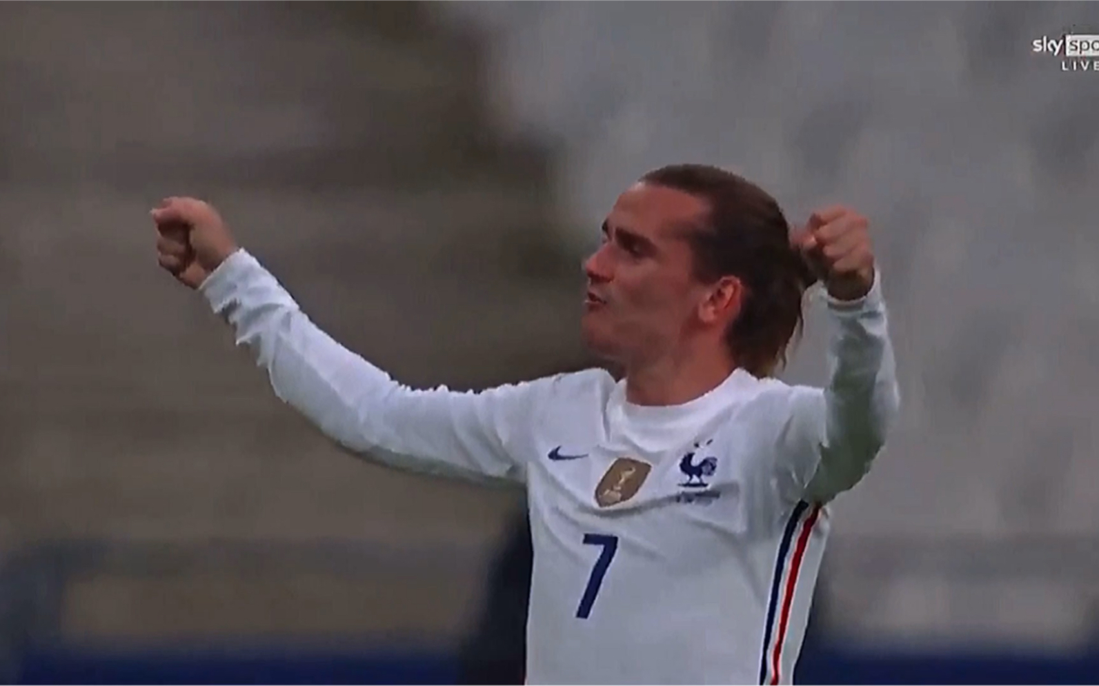 活动作品格列兹曼倒钩破门