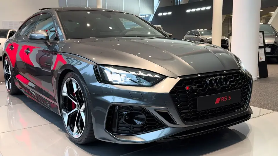 2023 Audi RS3 Sportback (400hp) - Interior and Exterior Details 