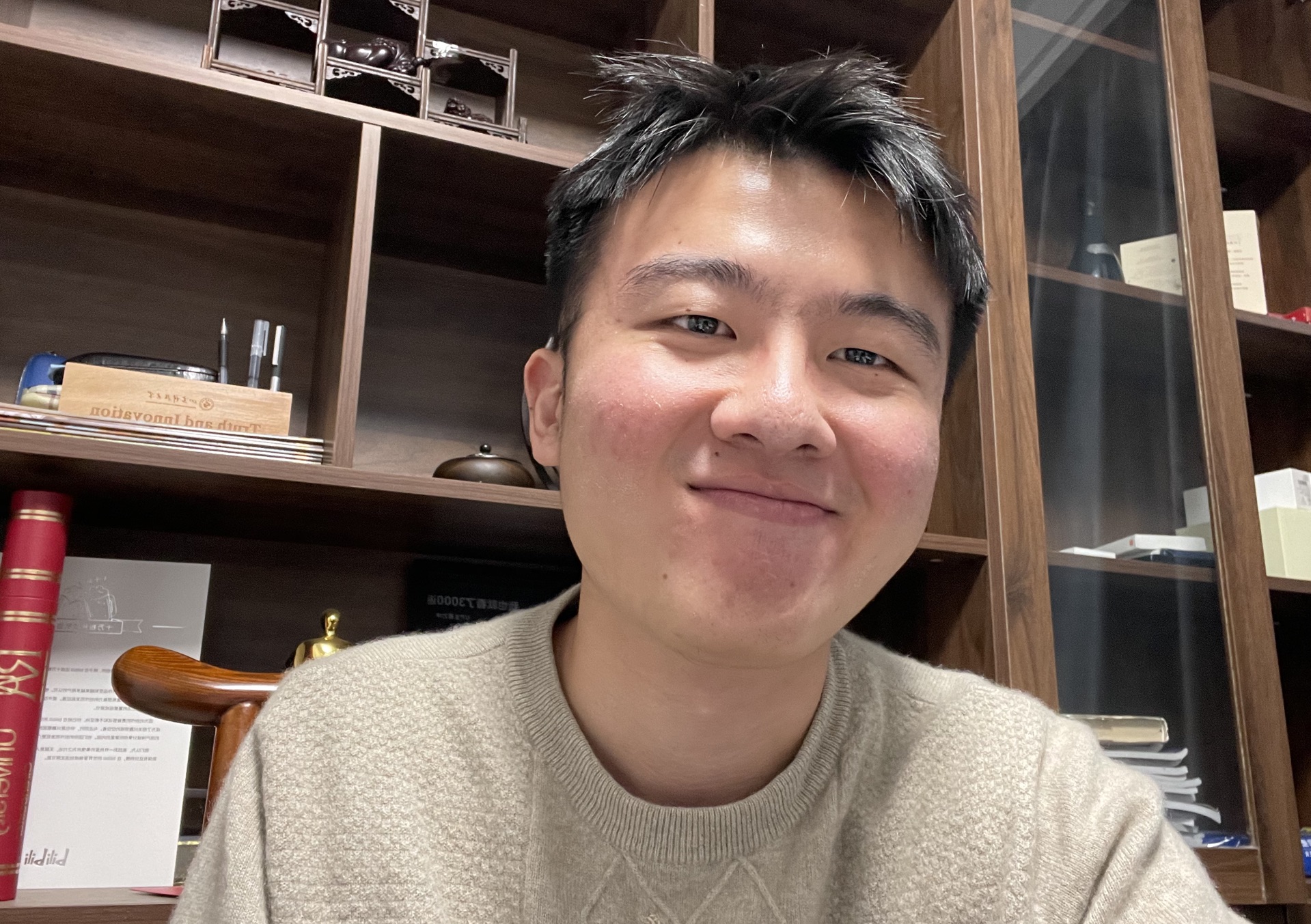“因为秋招找不到工作,所以直接回高中复读了”-嘴替张牧之-嘴替张牧之-哔哩哔哩视频