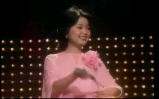 [图]邓丽君 二人でお酒を（二人对饮） 1976.03.27 香港利舞台演唱会 LIVE