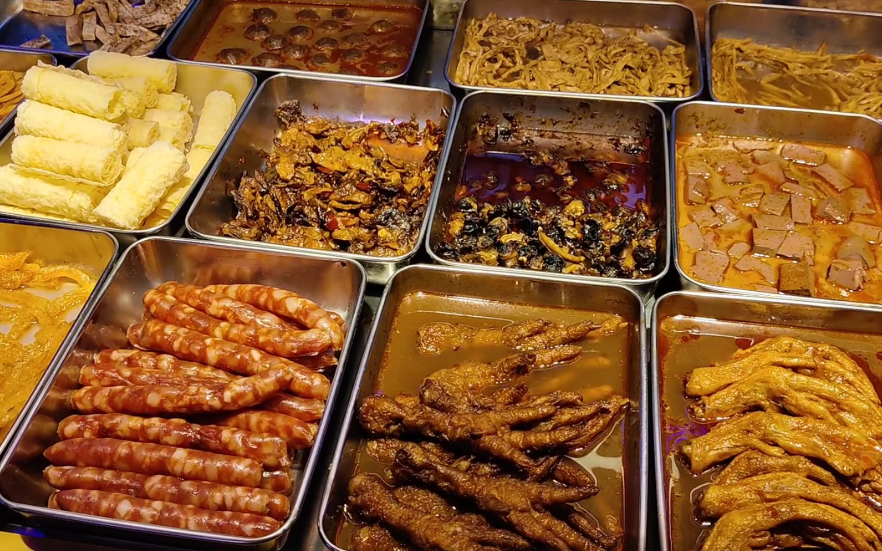 螺蛳粉的粉才是配菜.