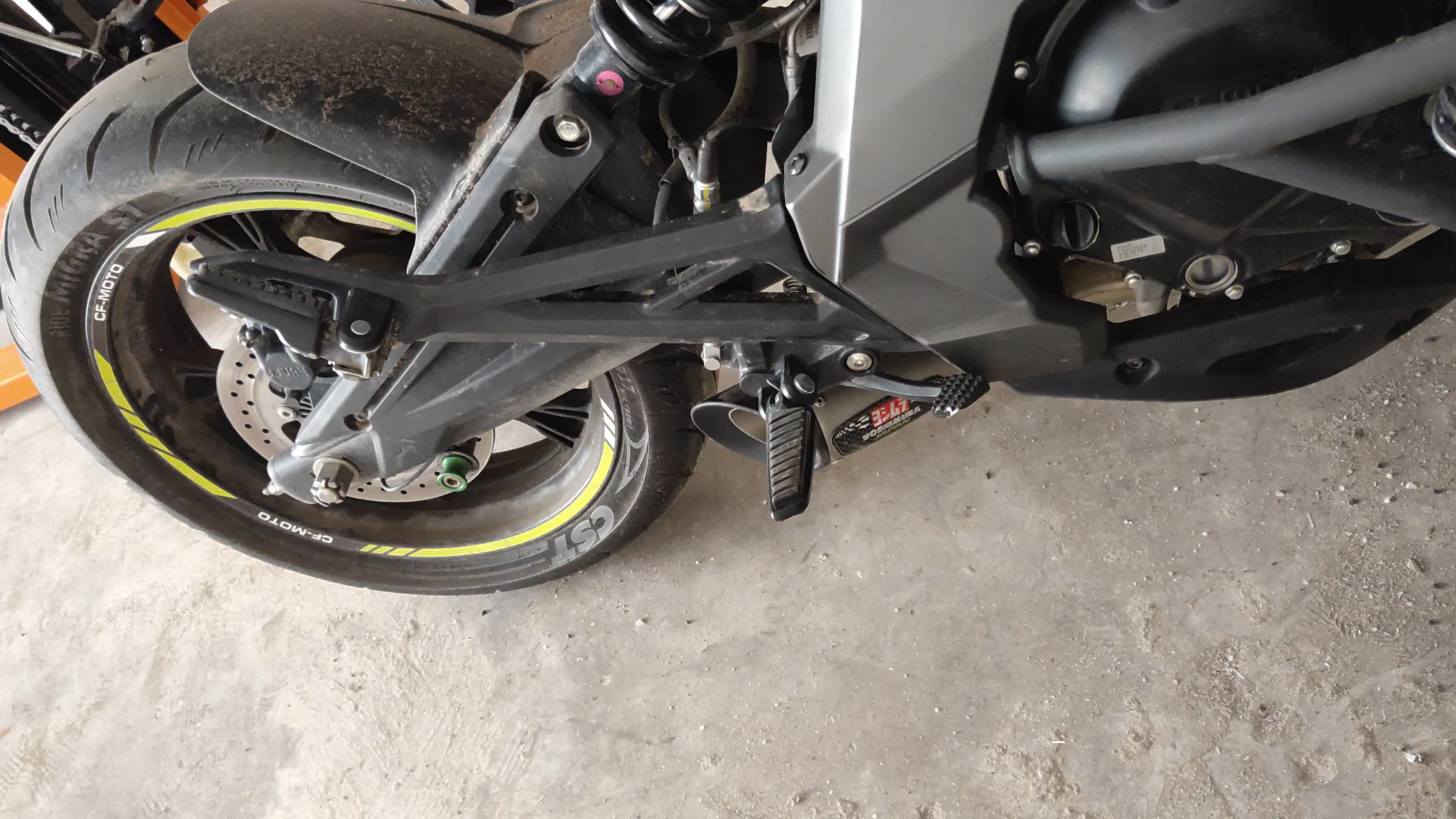 春风400nk改排气,炸晕