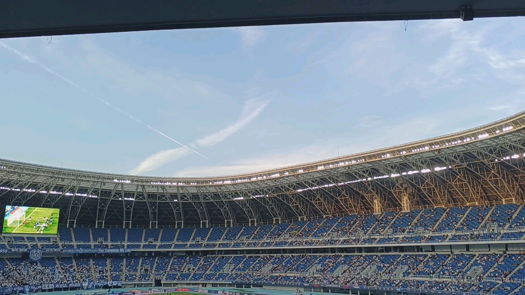 【up主实拍】天津水滴体育场播放歌曲《追梦赤子心》(2023年6月4日