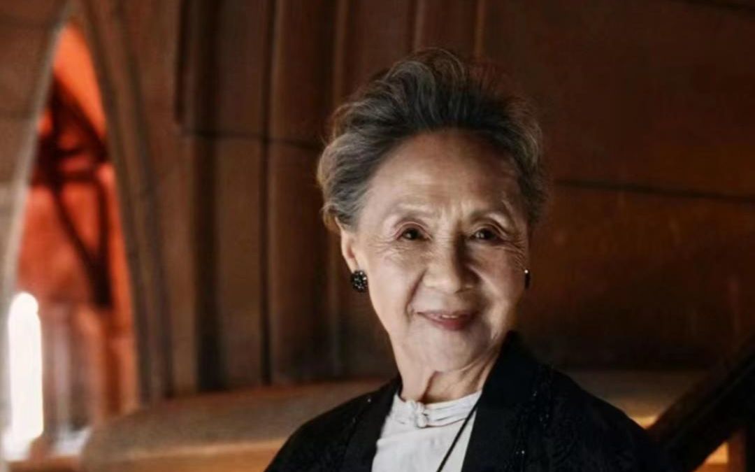 国民奶奶吴彦姝,大家闺秀的气质,果然岁月从不败美人