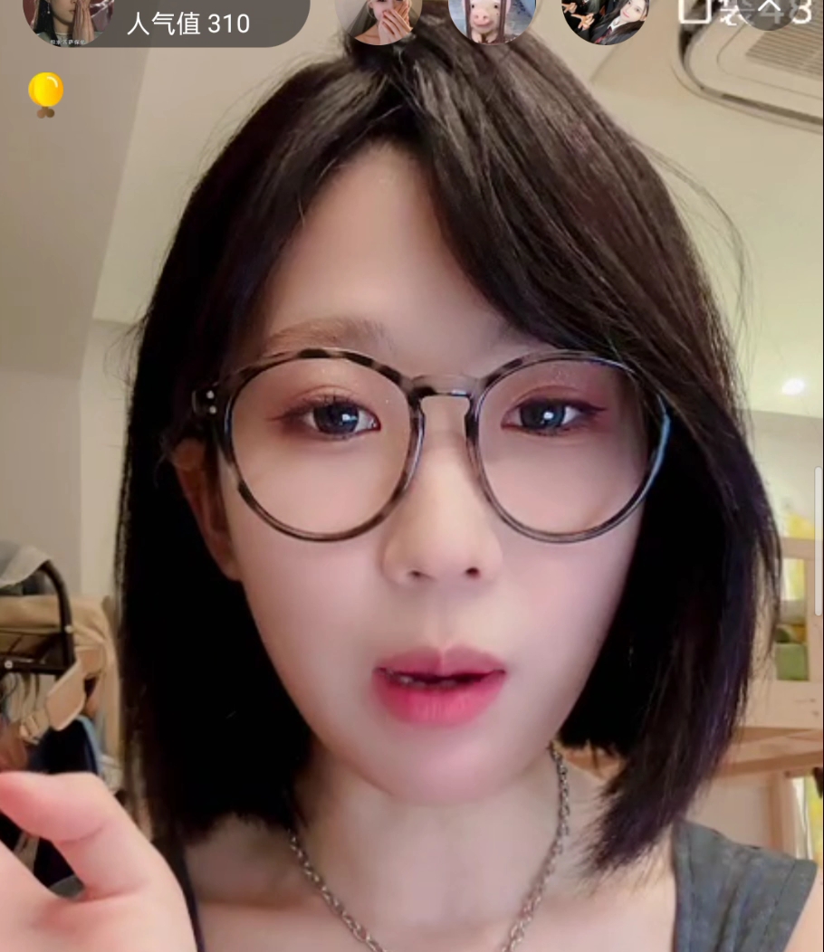 【闫娜】排全员曲|焦黄头发|总和马老师对眼|显眼包做久了以后要低调