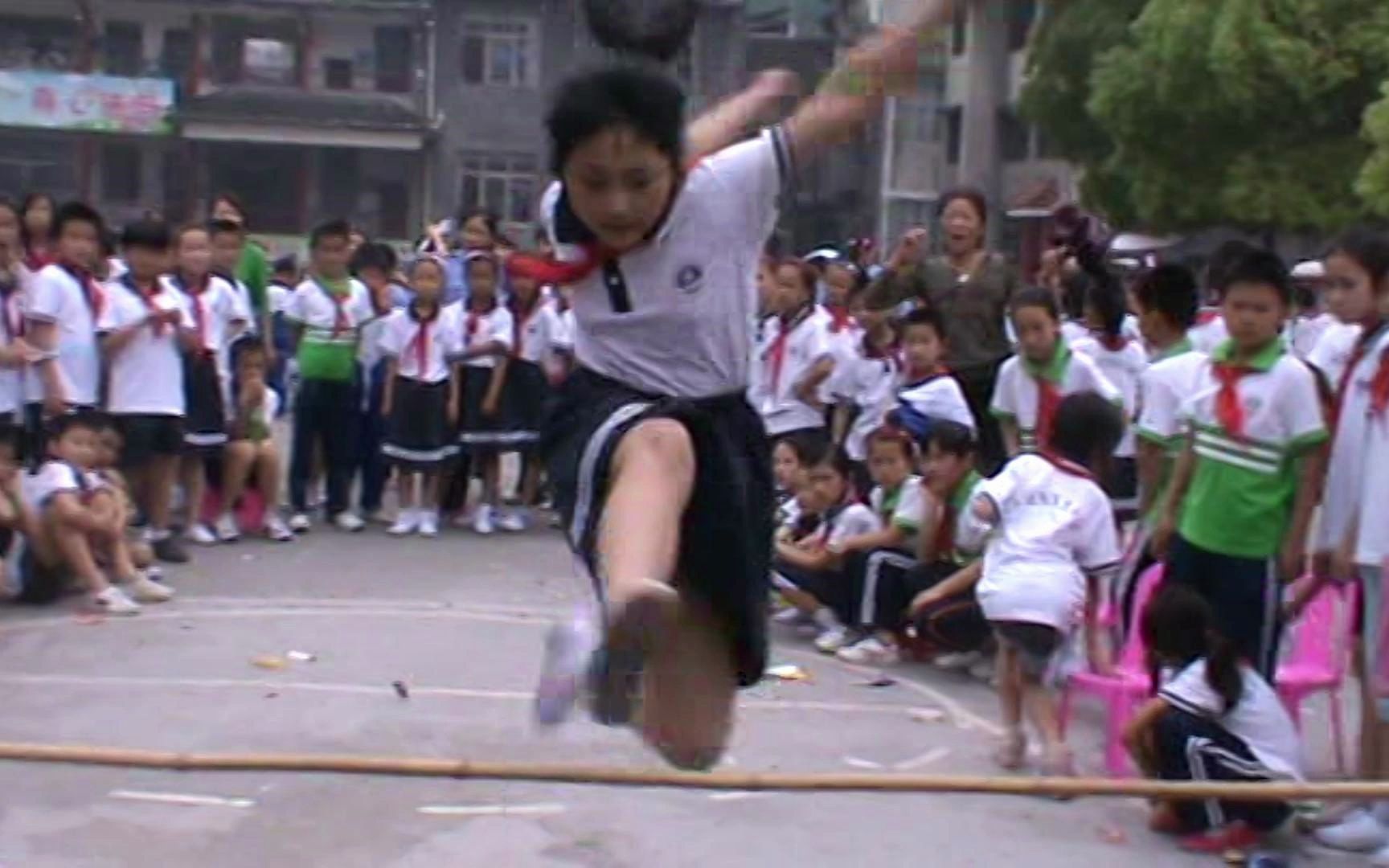 2011小学运动会之跳高(上)哔哩哔哩bilibili