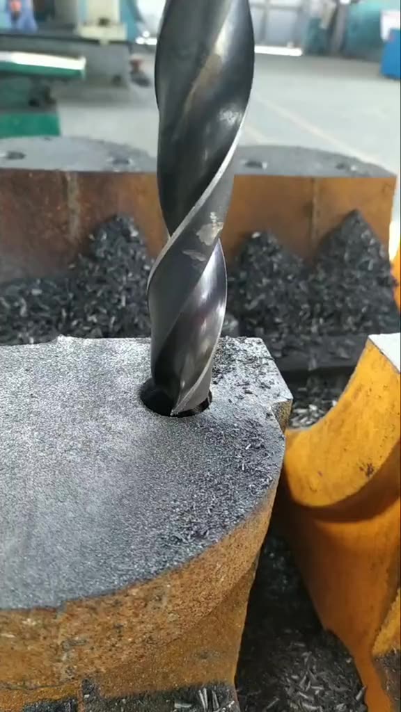 这大钻头,转速太高了