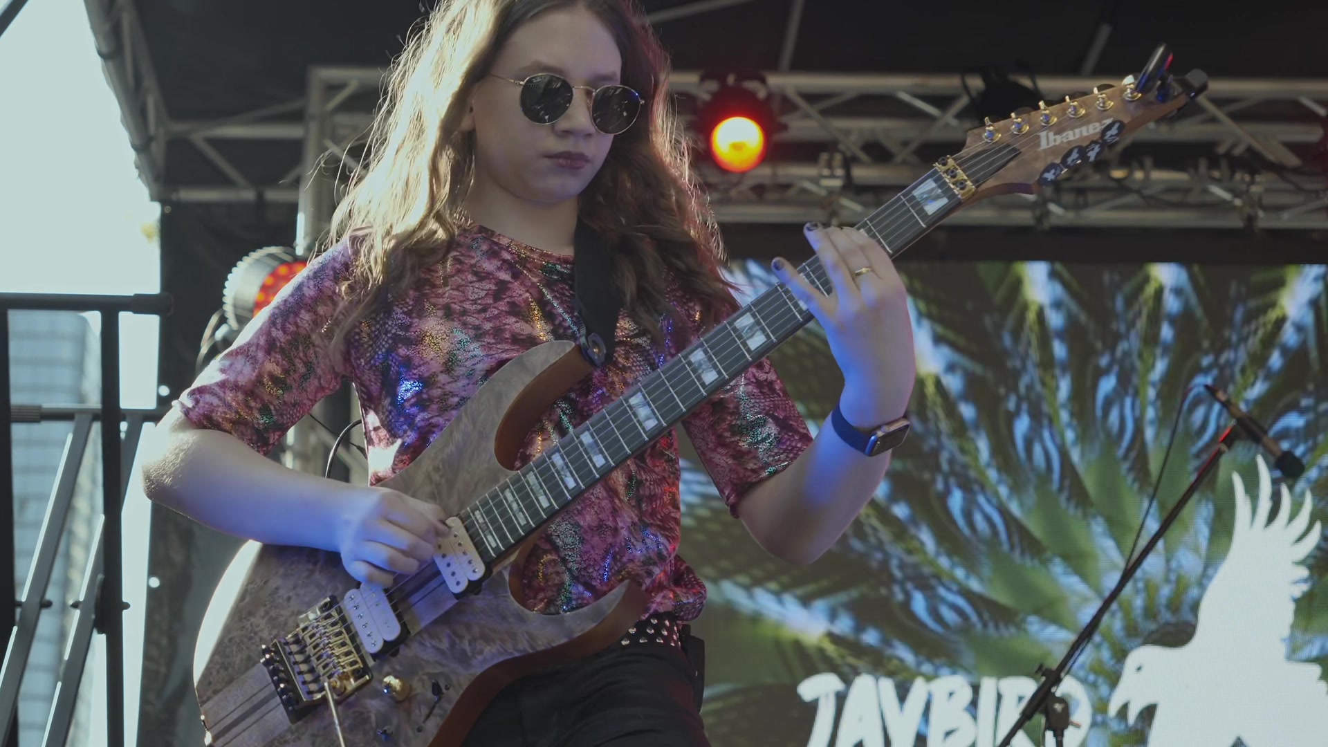 一起 @ 披头士乐队现场混音在山谷嘉年华2023.贝斯的