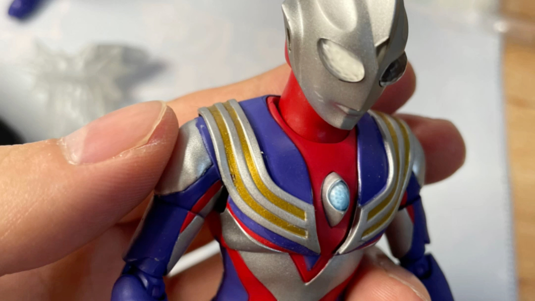 真(假)骨雕迪迦