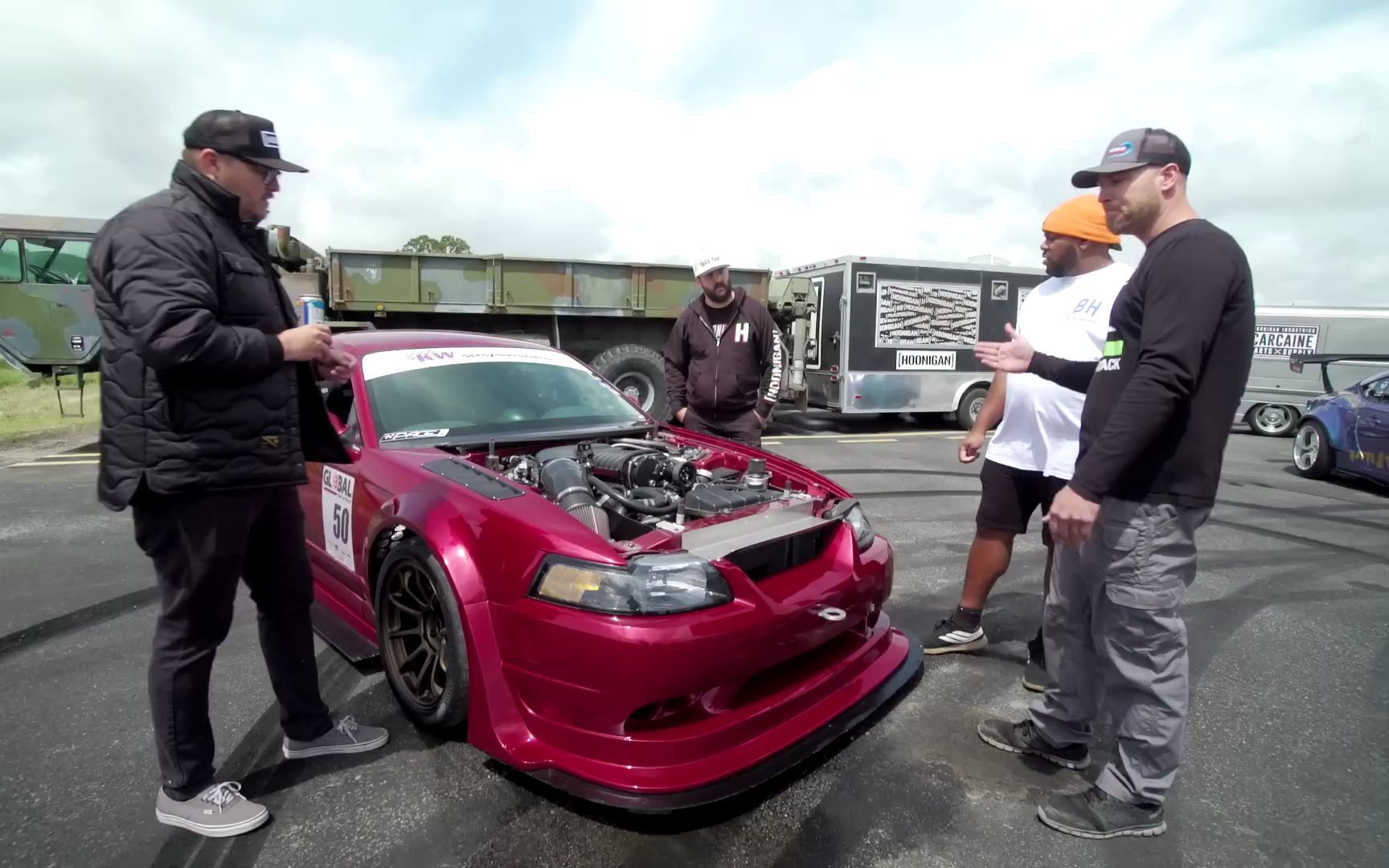 [图]670hp Ford Cobra Mustang vs Ferrari-Swapped Scion Frankenstein! // THIS vs THAT