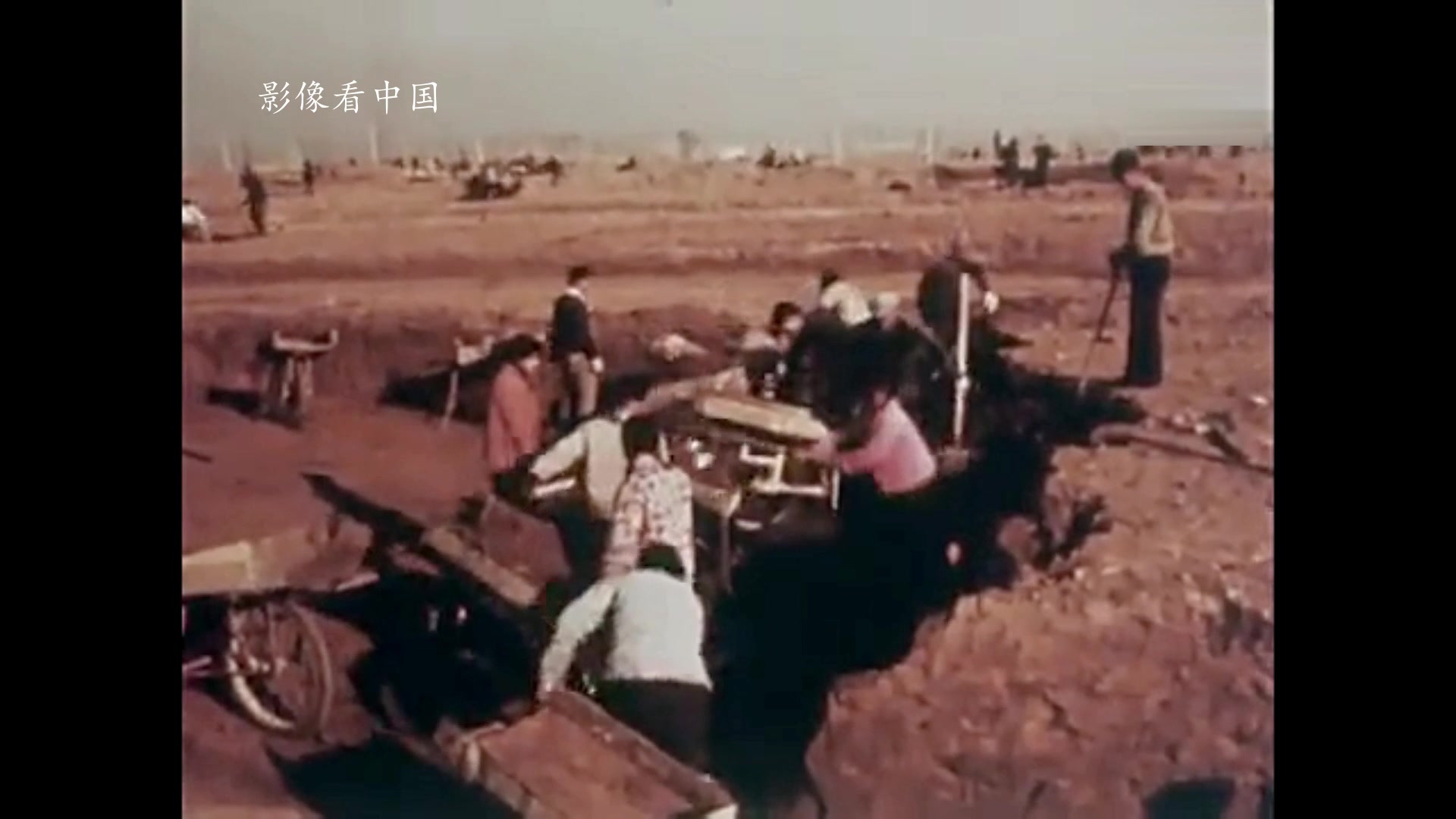 [图]中国记忆：1979年的农村公社，看看当时的劳动场景