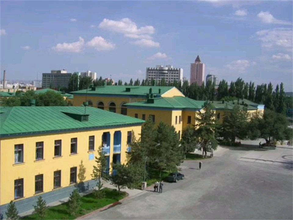新疆第二医学院校门图片