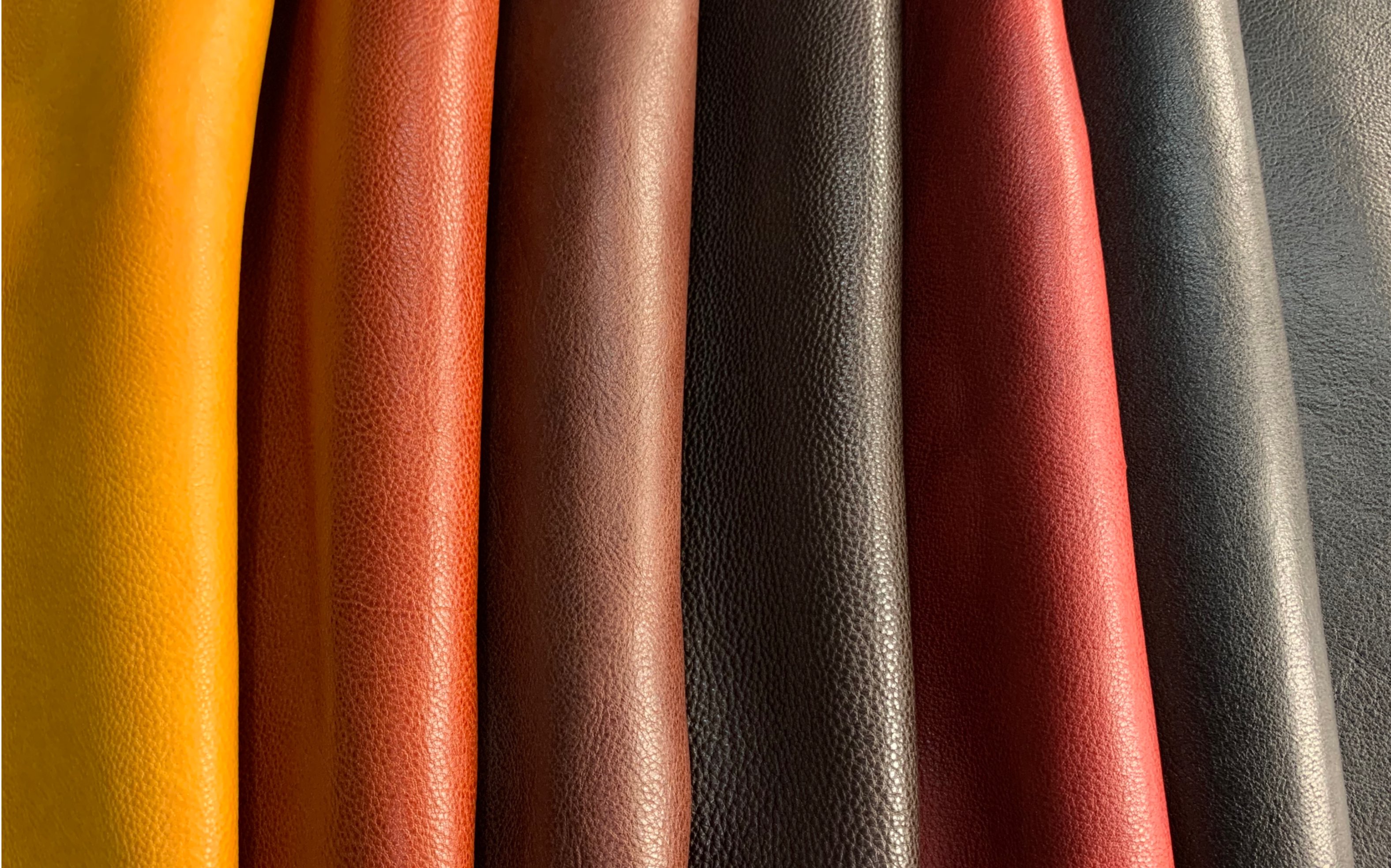 水洗植鞣摔小牛皮服装革融本皮革