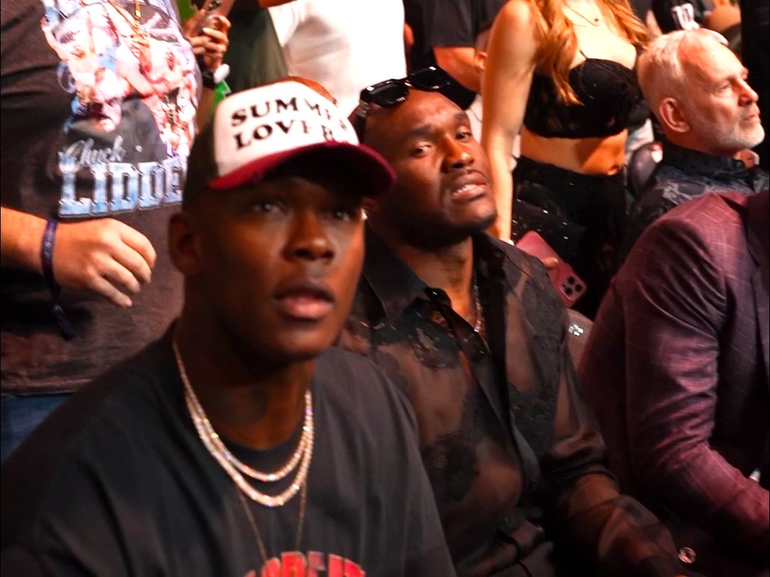 【ufc300】赛后反应:别人在鼓掌但阿迪萨亚挺平静【独家视角】