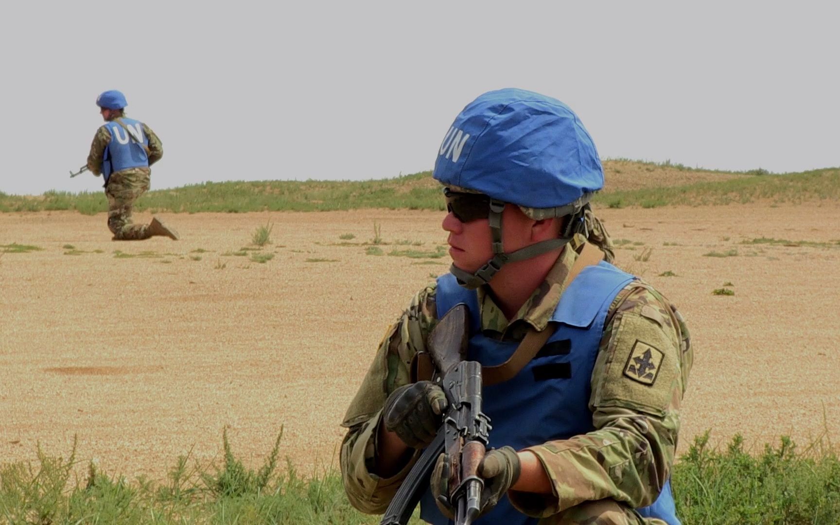 2017年7月31日,美国陆军身着un维和服在蒙古训练