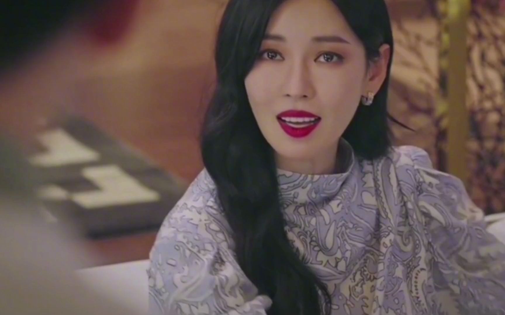 【顶楼】千老师复仇的样子又美又飒_哔哩哔哩_bilibili