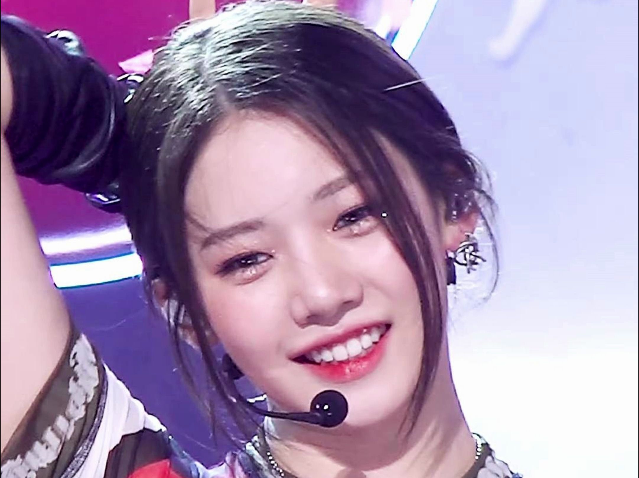 yg女团baby monster歌曲sheesh 240414人气歌谣打歌舞台成员个人竖屏