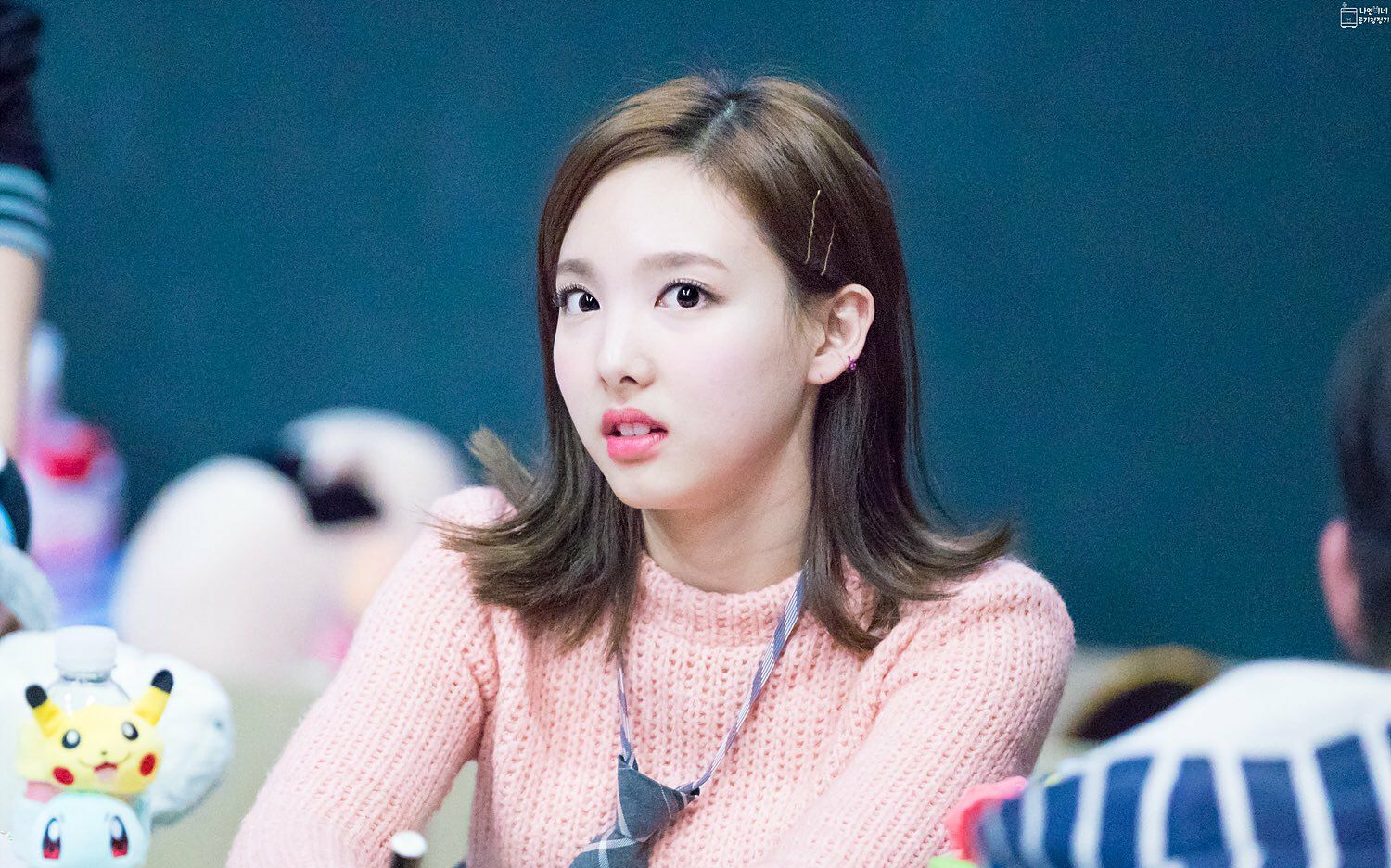 『twice』171116 mv commentary娜琏cut一则 真.三岁 (注意定哥表情)