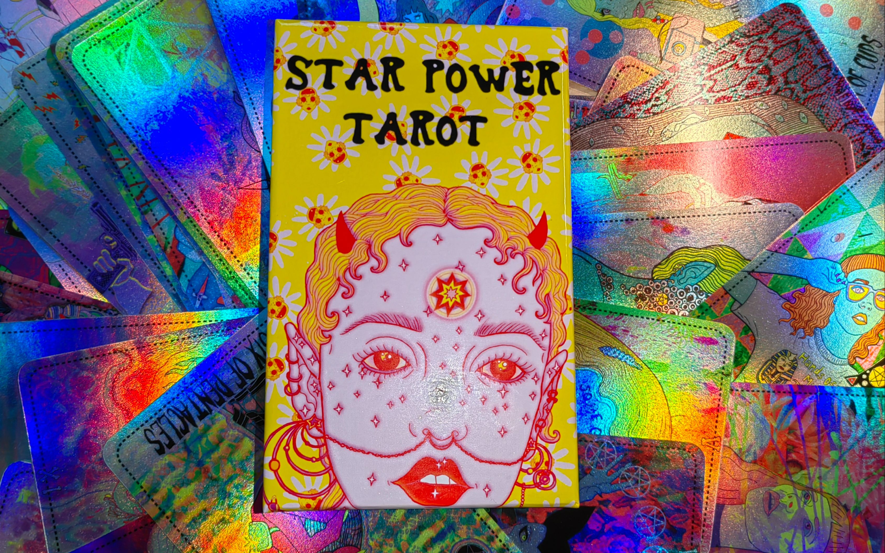 [图]【塔罗牌开箱】星星力量塔罗第二版/水晶版牌面分享 star power tarot 2.0 crystal edition