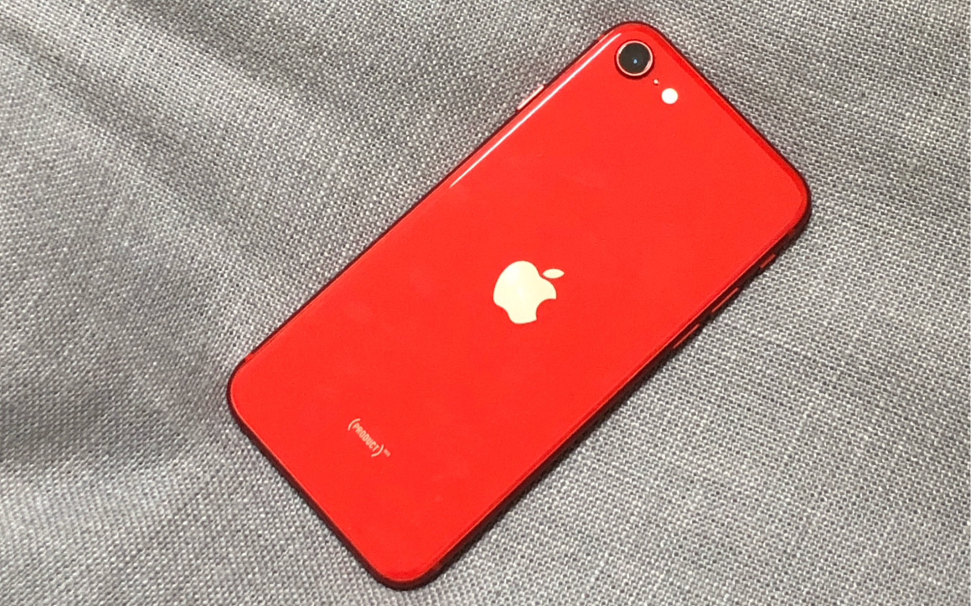 iphone se 红色版本!自提 开箱!