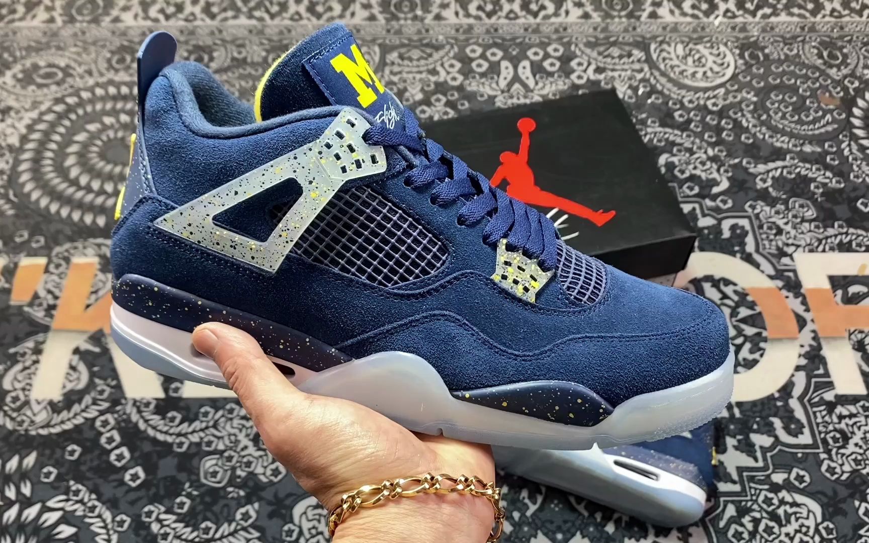 air jordan 4 retro peuniversity of michiganaj4代中帮复古休闲