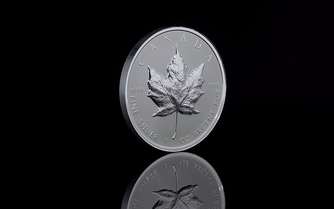 加拿大枫叶银币2022精制超高浮雕(uhr)版展示