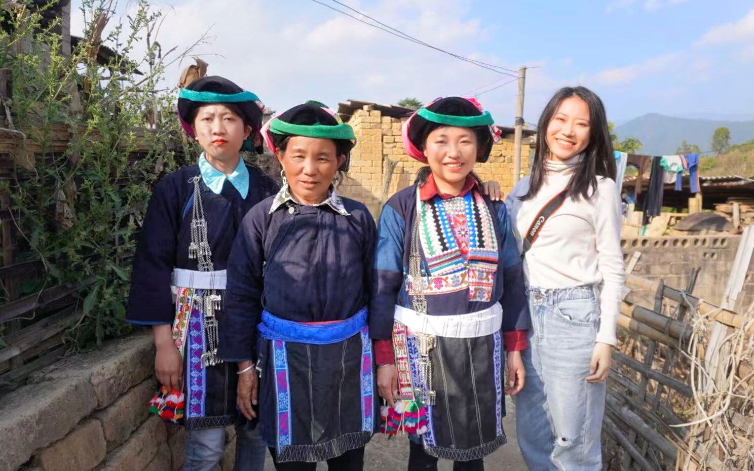 【麦穗云纹】第五集:祖孙三代的服饰史(云南墨江哈尼族豪尼支系)