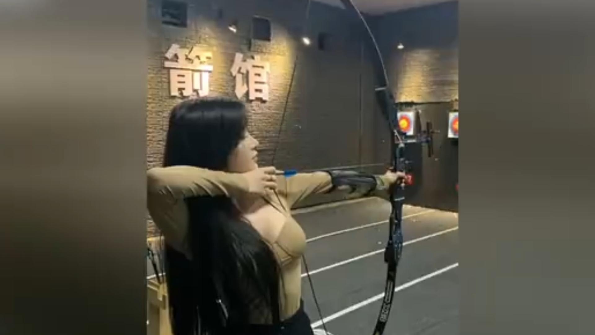 [图]这哪里是射箭，分明就是射我的心