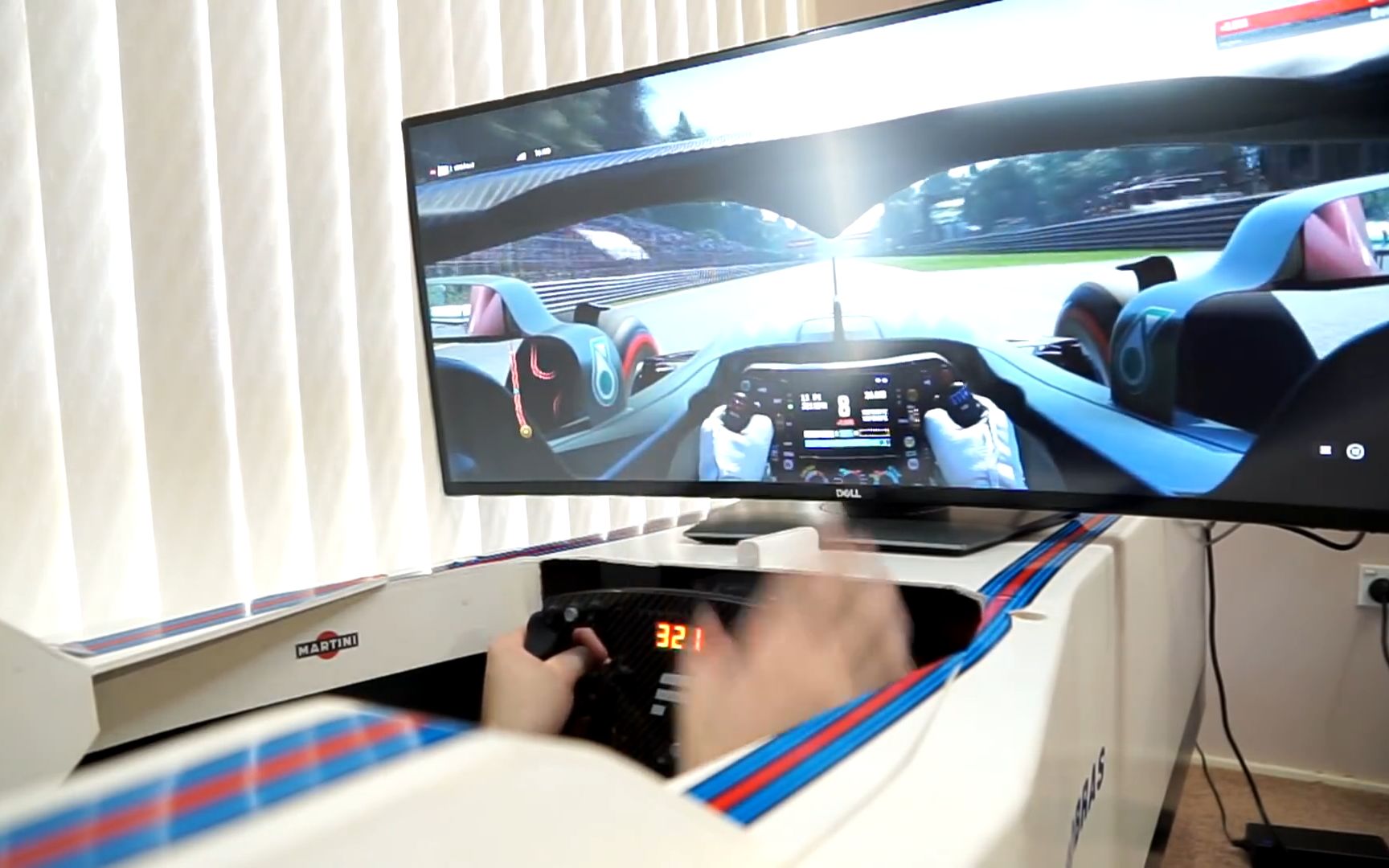 【boosted media】我打造了一部全尺寸的f1赛车座舱!