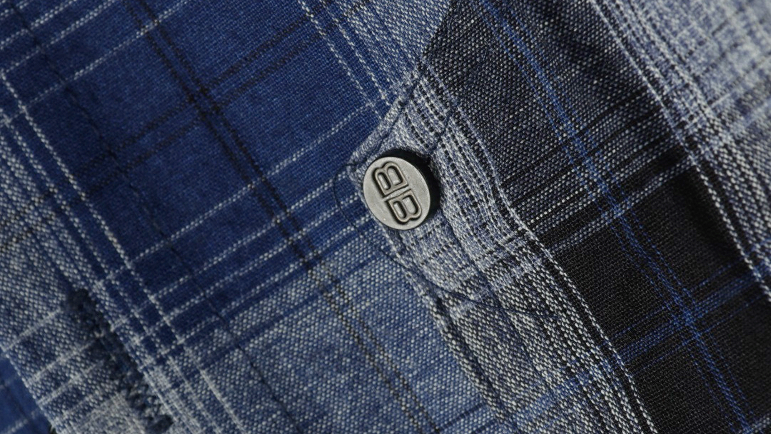 balenciaga/巴黎世家blcg 水洗柳钉格子长袖衬衫面料采用做旧洗水复古