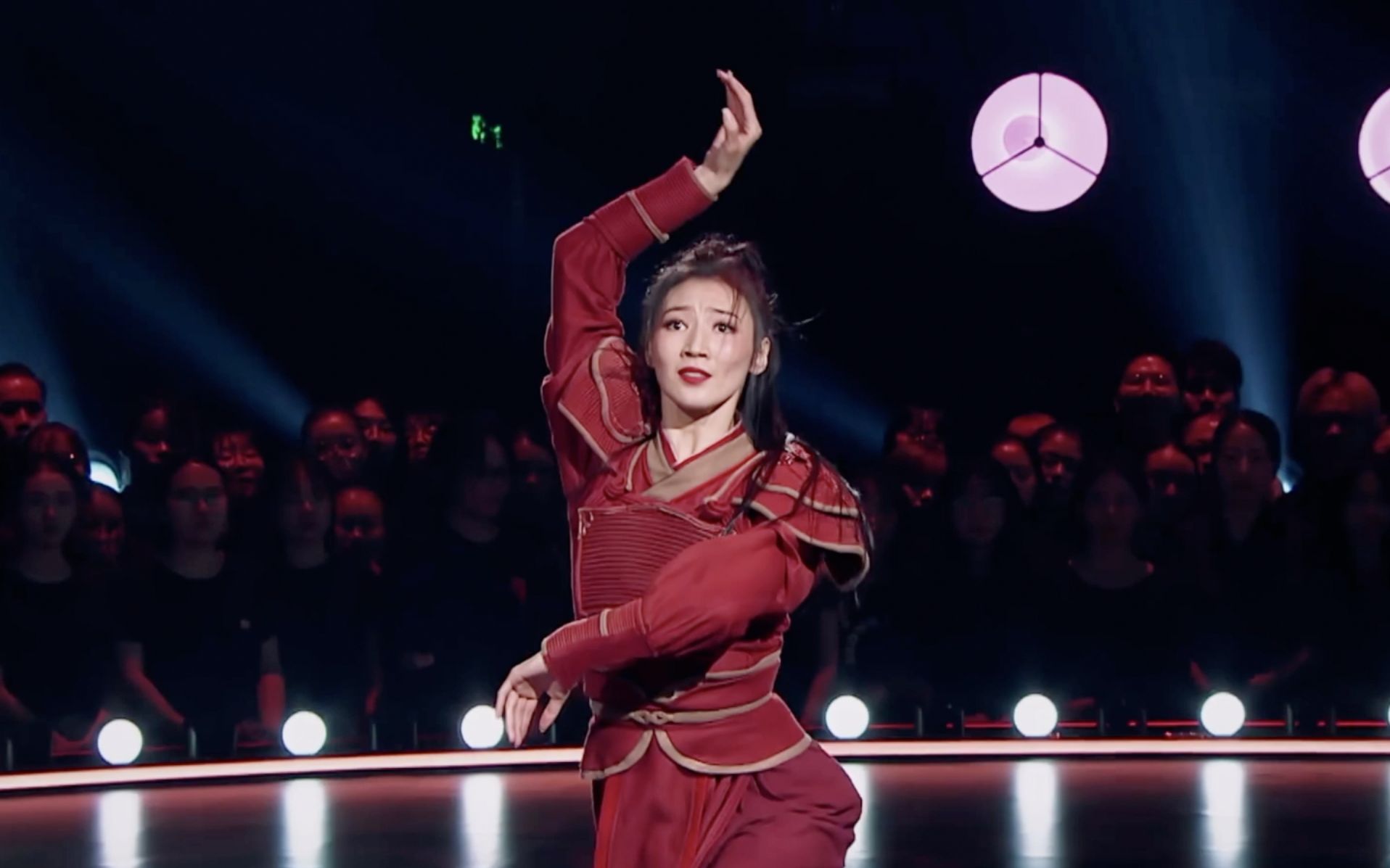 【舞蹈风暴】女舞者群像99今朝红衣战四方