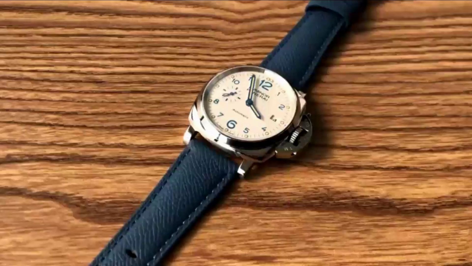 小清晰小浪漫的小尺寸中性腕表沛纳海pam906腕表评测