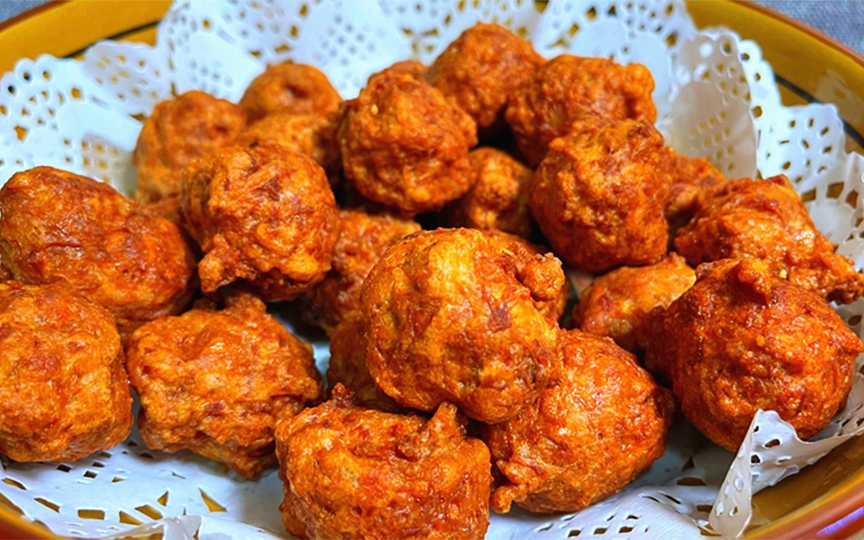 炸肉丸子,放哪种淀粉最好吃?正确方法教你做,外酥里嫩,太香了