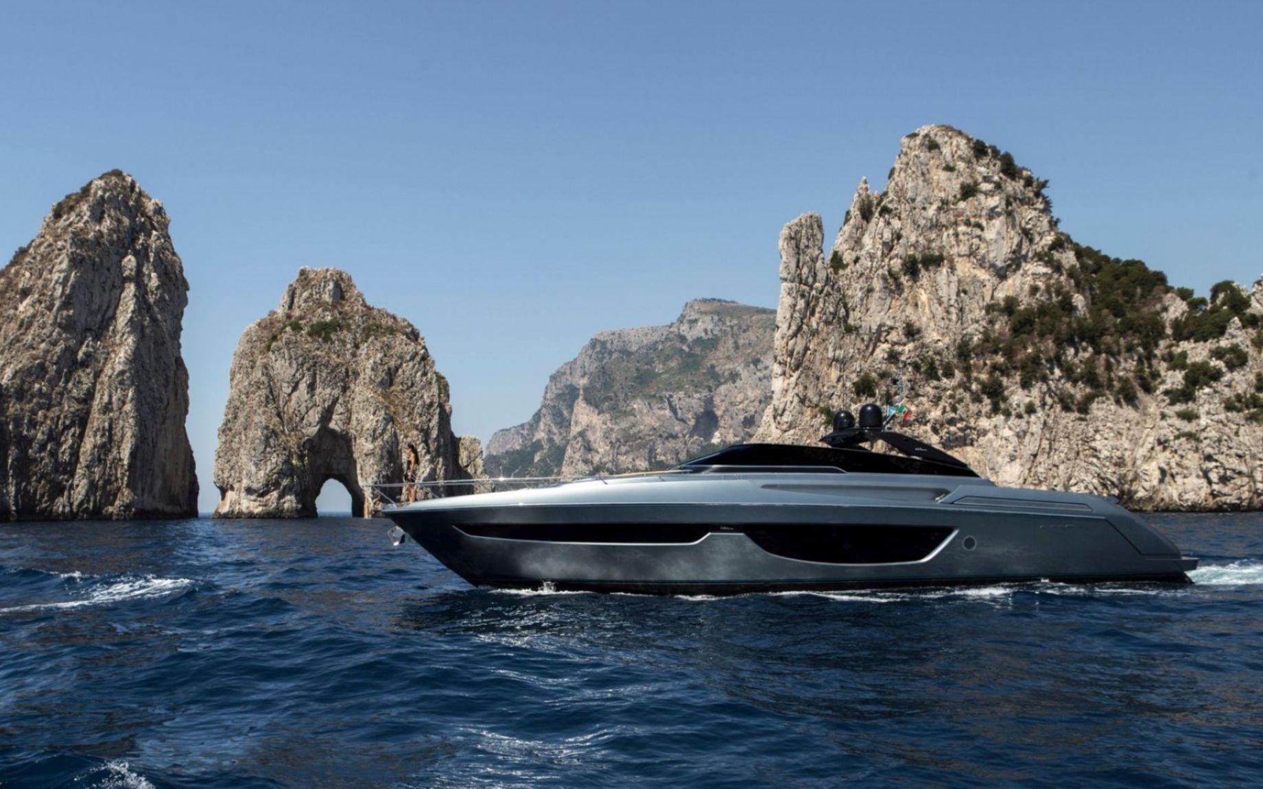 游艇豪华游艇丽娃英仙座76水上劳斯莱斯