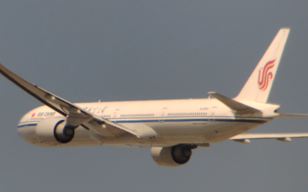 【航空摄影】中国国际航空波音777-300er(b-2085)深圳宝安国际机场33