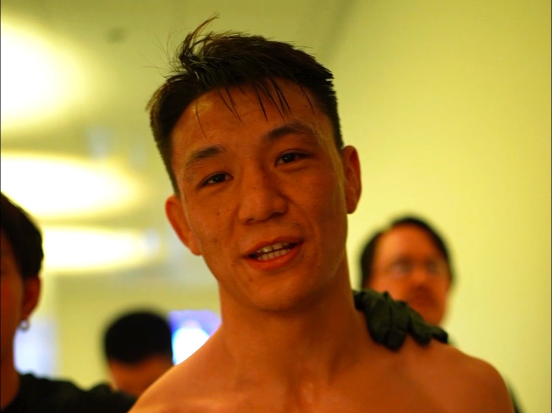 【UFC精英之路】茸主:“很开兴能再次回到UFC”【后台采访】哔哩哔哩bilibili