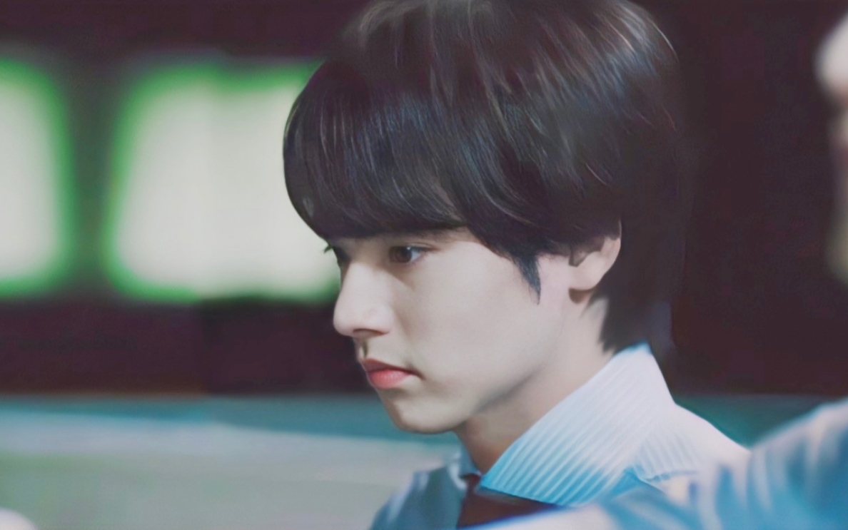 "安达清对自己的美貌一无所知"