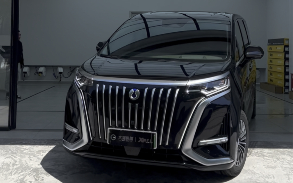 腾势d9,车衣玻璃膜装贴花絮