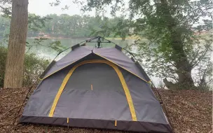 Tải video: 穷游小伙野外露营 整个江河就我一个人 住在这里养老都很不错