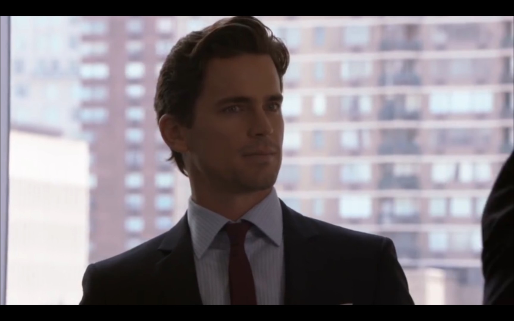 妙警贼探 se4 ep9 尼尔顺利打入敌人内部