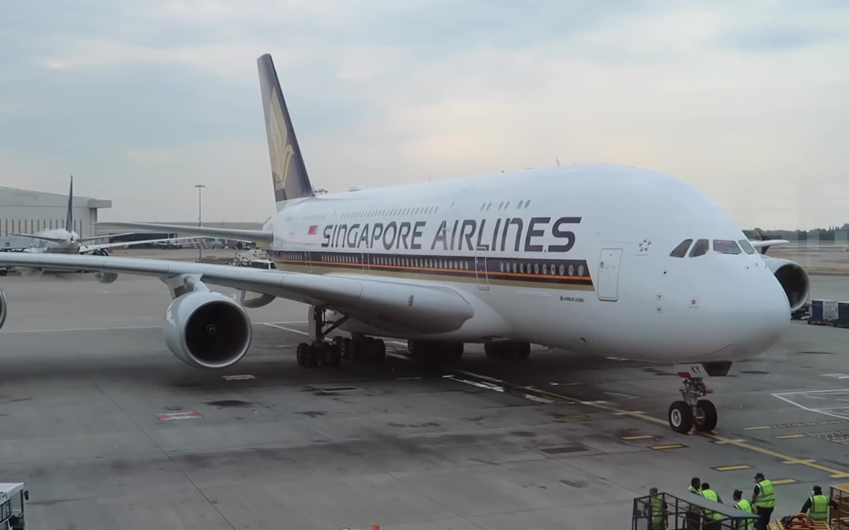 豪华旅行专家新加坡航空空客a380头等舱飞行报告伦敦新加坡