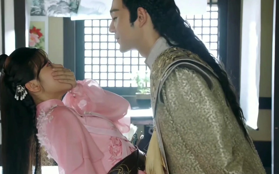 花溶不肯回家秦尚城就把她抱起来猛亲太甜了