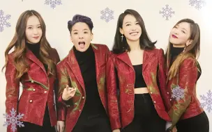 Download Video: 【f（x）】 当时被央视跨年晚会直播剪掉的4 Walls舞台