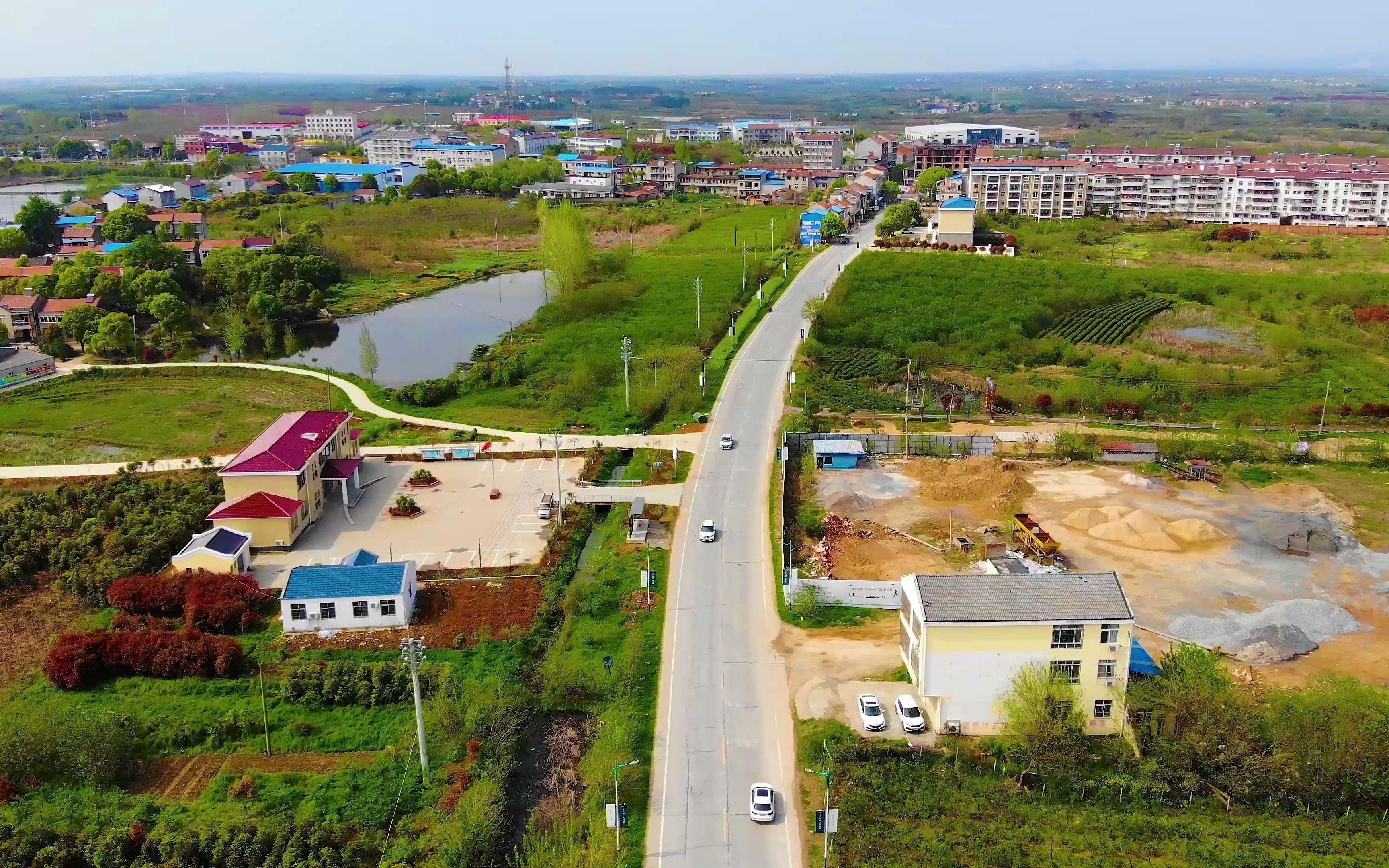 航拍湖北孝感杨店卓尔小镇桃花驿!春天好风光!