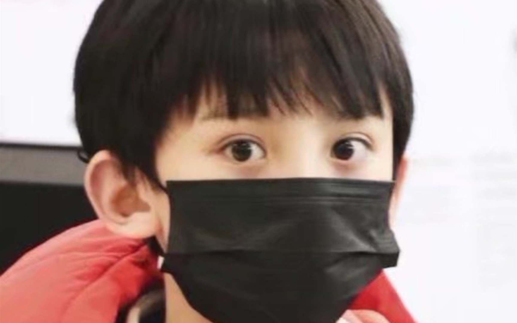 [左航]小时候的航酱怎么沙雕又可爱呢,两坨高原红真的让人想要rua!!!