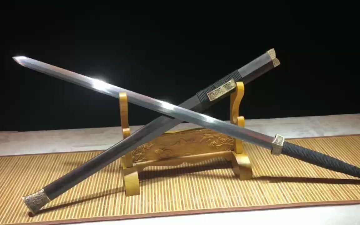 龙泉圣装龙渊汉剑.纯手工灵芝纹锻打.纯铜做旧套装.进口名贵黑檀木鞘.