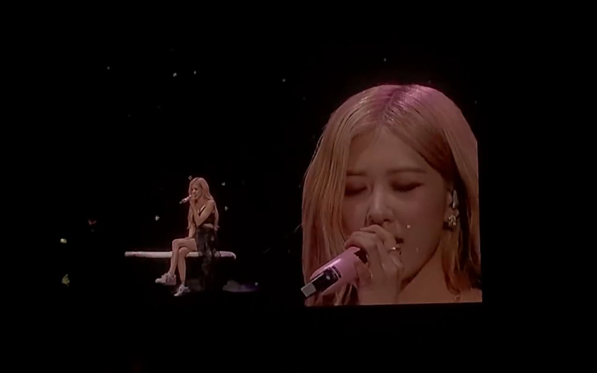 [图]【BLACKPINK】澳洲玫瑰终于在澳洲本土唱响COMING HOME ，ROSÉ - 悉尼演唱会SOLO舞台